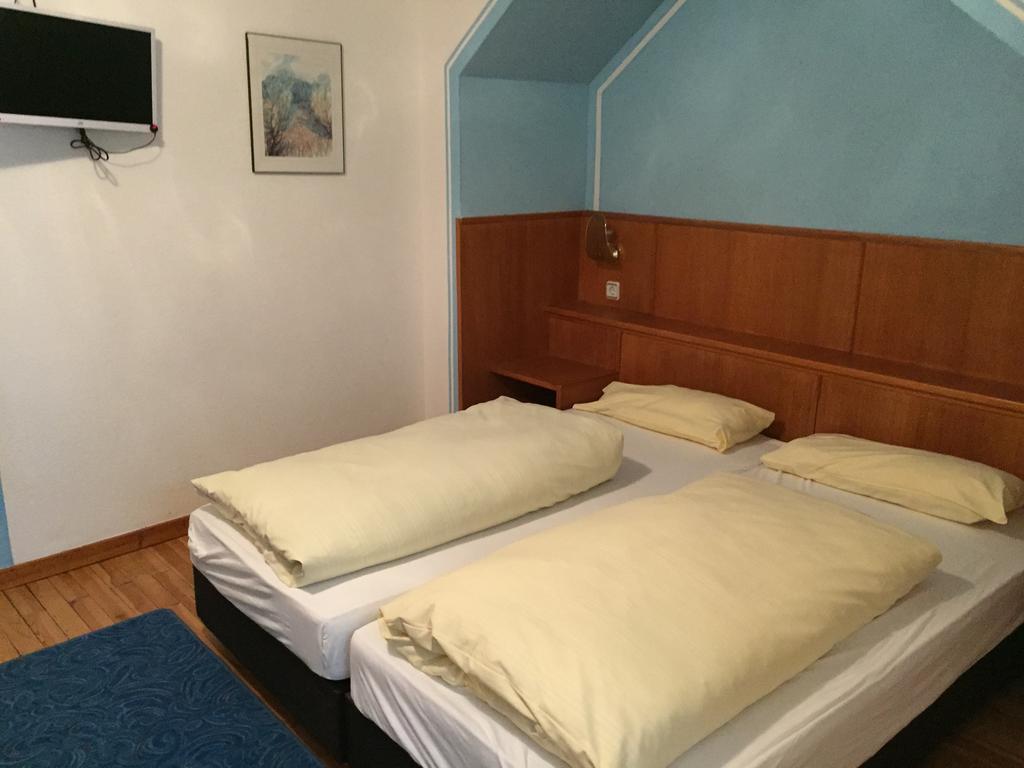 Jugend-Hotel Nürnberg Habitación foto